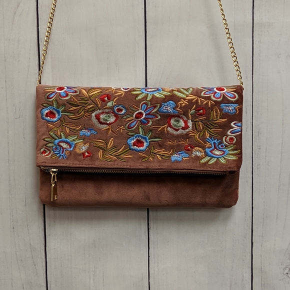 Caroline Hill Handbags - Caroline Hill Pink Velvet Floral Embroidery Clutch